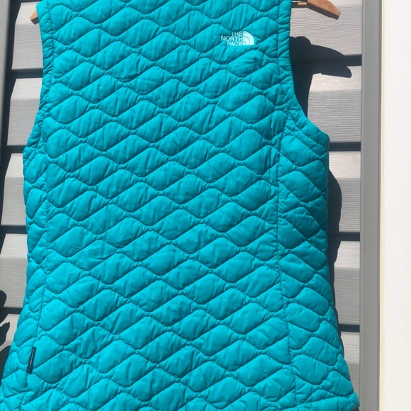 North face L bubble snow vest - Picture 2 of 7